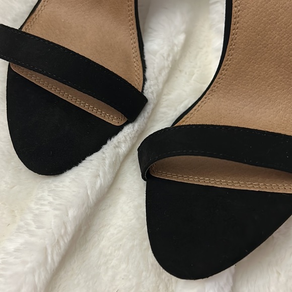 ASOS Black Suede Block Heel - NEVER WORN - Picture 4 of 6